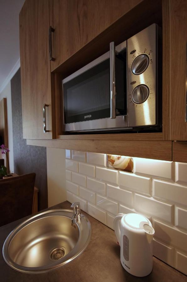 Almasy Apartmanhaz Gyula Εξωτερικό φωτογραφία